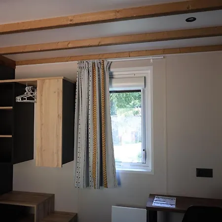 Valterra Lodges A Chatillon-En-Diois Hotel *