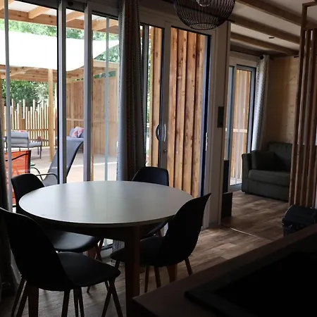 Valterra Lodges A Chatillon-En-Diois Hotel *