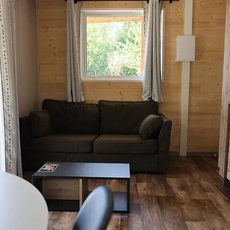 Valterra Lodges A Chatillon-En-Diois * Châtillon-en-Diois