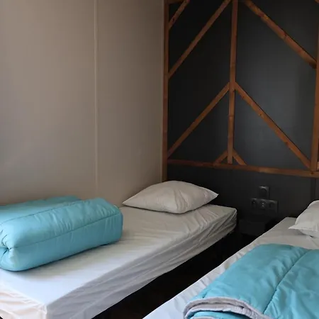 Valterra Lodges A Chatillon-En-Diois Hotel *