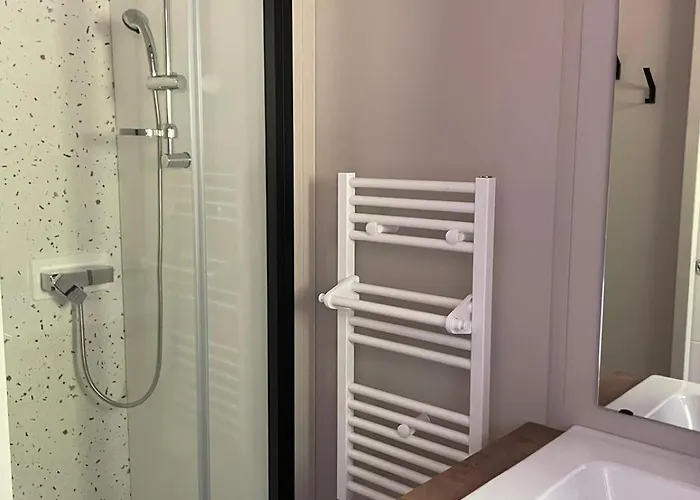 A En Diois 酒店 *